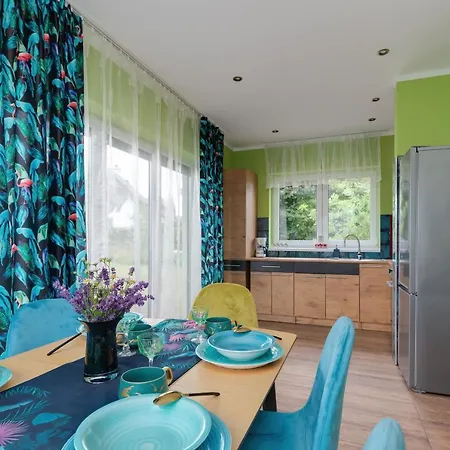 Holiday home Zaciszny Dom Harald - Taras & Ogrod - Wyspa Wolin By Renters